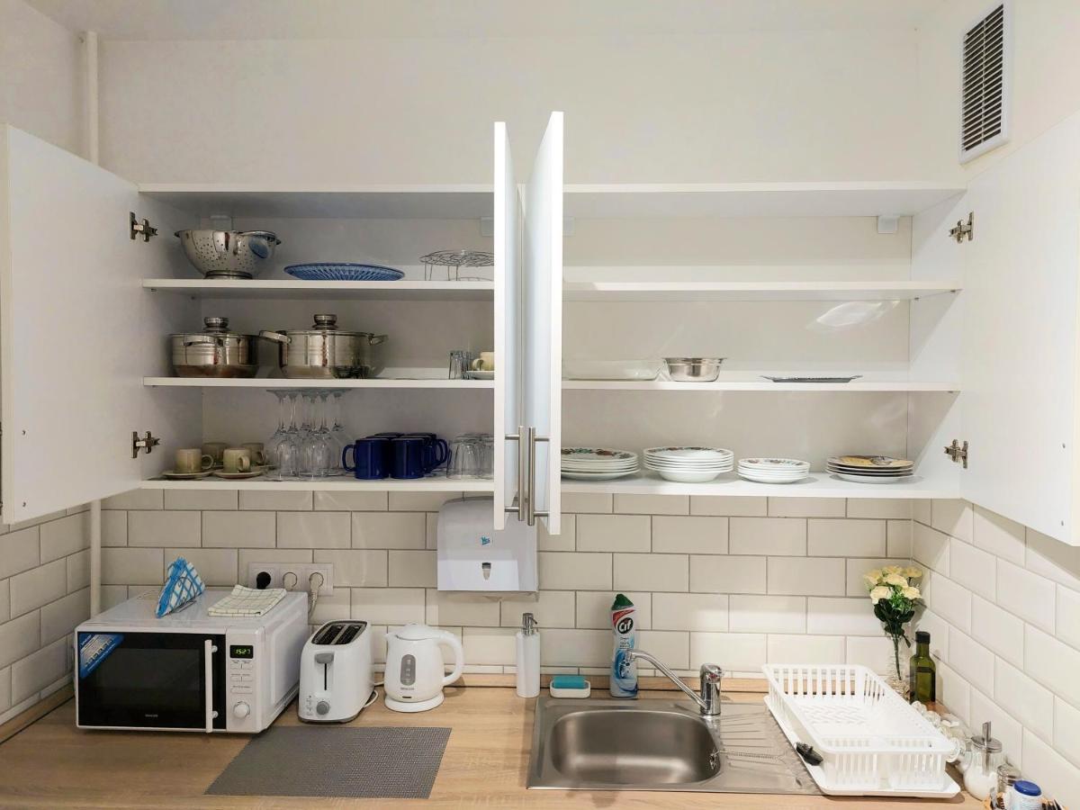 Aweshome City Apartment - 3 Bedrooms And Free Parking Debrecen Bagian luar foto